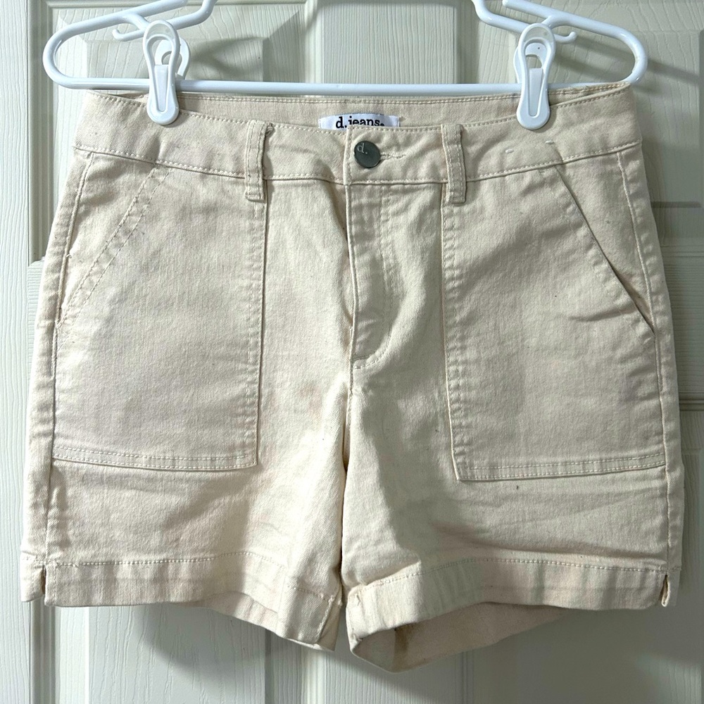 d. jeans off-white stretchy jean shorts